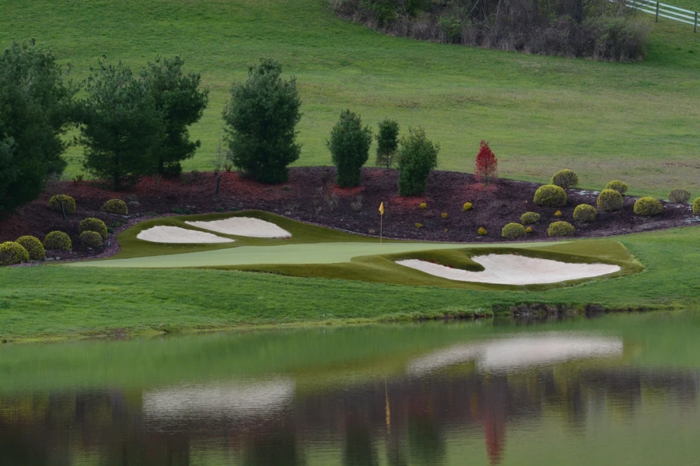 AUGUSTA GREENS, RIGHT AT HOME